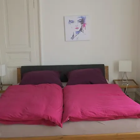 In Zentraler Lage Apartamento