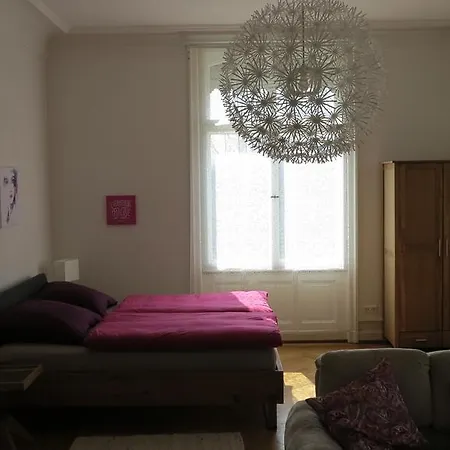 In Zentraler Lage Apartamento *